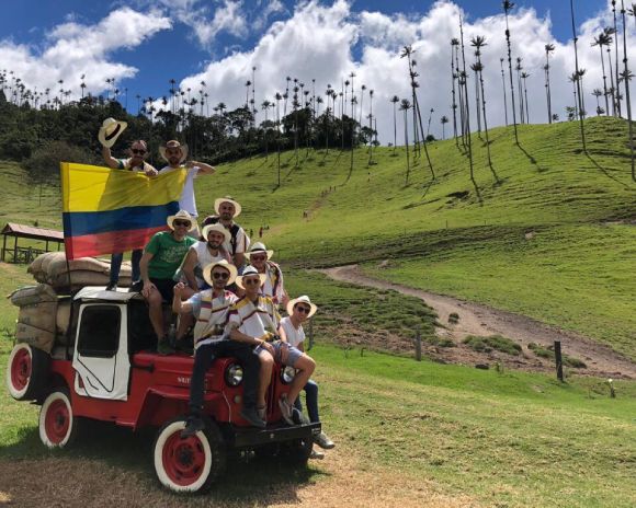 Viaje en Grupo a Colombia • La Colombia Real • Valle Cocora Cafetero