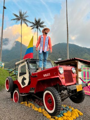 Mirador Valle del Cocora: Bosque de Palmas • Jeep Cafetero